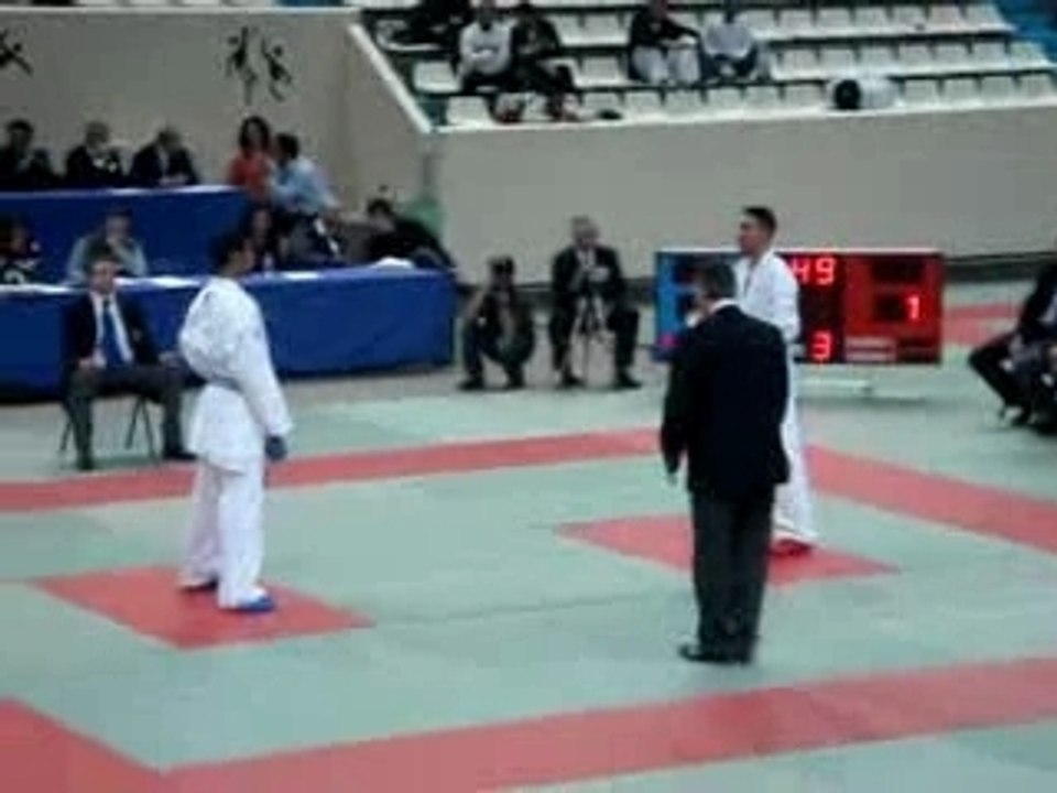 KARATE - HAMMOU Messaoud - L'OEIL DU TIGRE