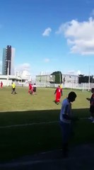 Vereador Pedro Coutinho durante partida de futebol nesta sexta-feira