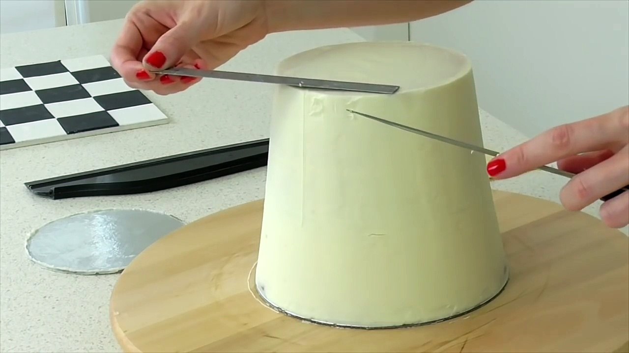 EVERYDAY OBJECTS as cakes! - CAKE STYLE - Amazing Cake Decorating_02
