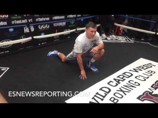 GENNADY GOLOVKIN STRETCHING OUT & LOOSENING UP READY FOR APRIL 23rd - EsNews Boxing
