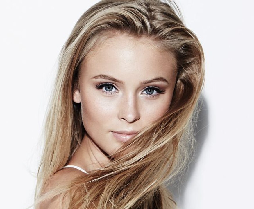 CleanBandit - Symphony -  Creative Original Reggae Version !! VIDEO LIVE !! by Raggaelize