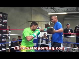 AMIR KHAN VICIOUS MITT WORK!!! DISPLAYS 147LBS SPEED IN COMBINATION WITH 155LBS POWER!!!