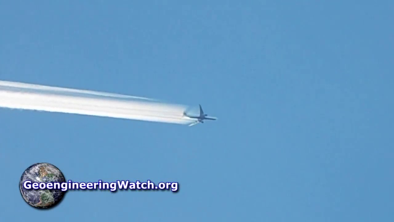 Climat Engineering  Dispersion de Spray  filmée ( Dane Wigington GeoengineeringWatch.org )     20 05 2017
