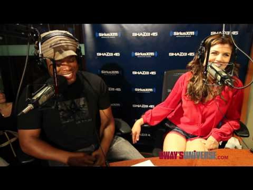 Tiffany Thiessen From "Saved By the Bell" Speaks on Going to High School with Snoop Dogg