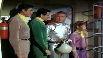 Lost In Space S03 E24  Junkyard In Space part 1/2