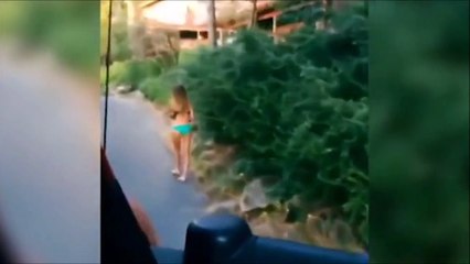 Il fait un coup de batard à cette pauvre fille