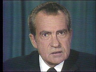 TV's UNFORGETTABLE MOMENTS - "The Watergate Scandal"