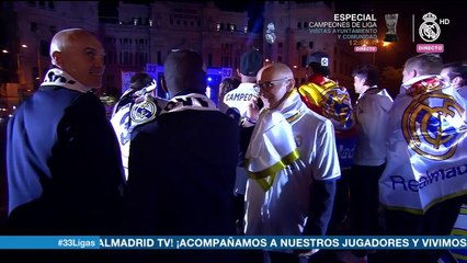 Real Madrid Yelling And Insulting Pique After Celebrating Their League Title!