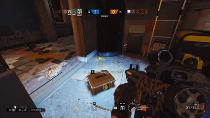 Tom Clancy's Rainbow Six: disabling the defuser with my last breath