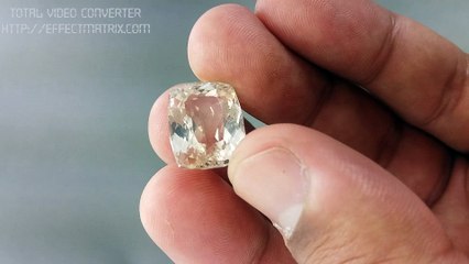 18 Carats Very Beautiful VVS Grade Cushion Cut Natural Sherry Topaz
