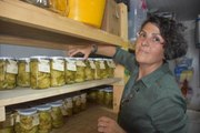Fatih Portakal'ın Eşi Şehir Hayatından Kaçıp Çiftçi Oldu
