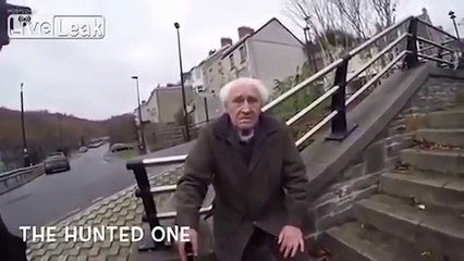 Un vieil homme recherché depuis des années enfin arrêté