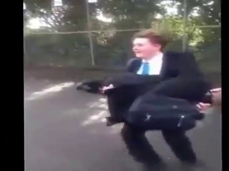 Get very comedy funny video clips-Comedy video clips free download