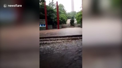 Heavy rainstorm causes flooding in southern China