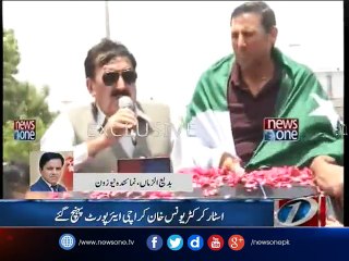 Warm welcome for Younis Khan reaching Karachi Airport