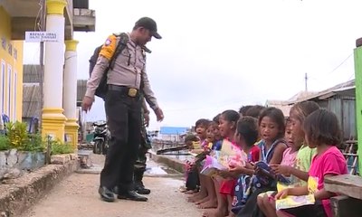 Rumah Baca Bagi Anak-Anak Desa Bajo