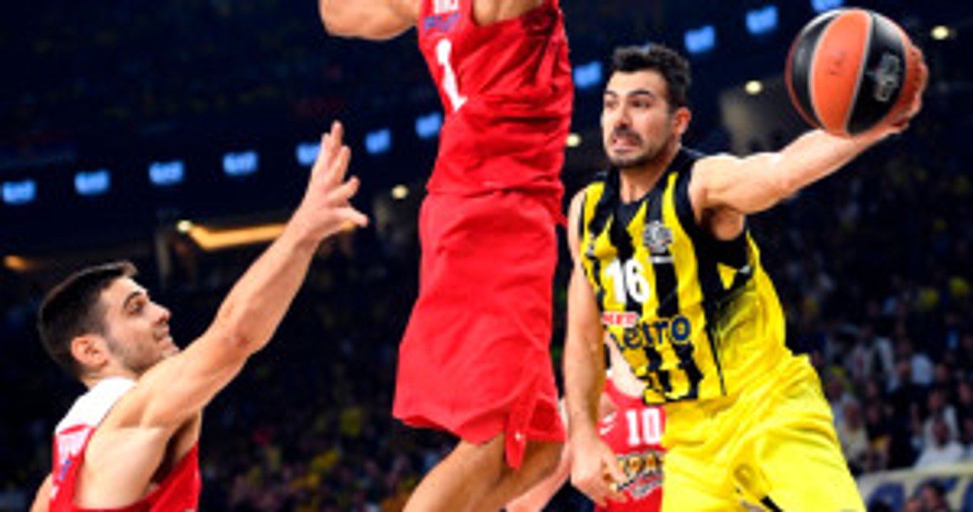 Yunan Basını, Fenerbahçeli Sloukas'ı Hedef Aldı...