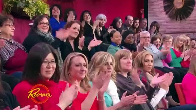 Elle reconnait à peine son mari qui ne s'était pas rasé depuis 20 ans après un relooking