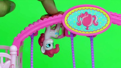 Скачать видео: GIANT KINDER SURPRISE EGG Play-Doh Surprise Eggs My Little Pony Transformers Averngers Princess Toys-DT