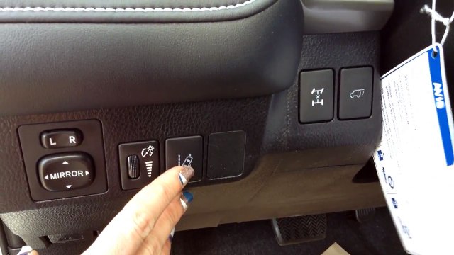 NEW 2017 Toyota Rav4 XLE AWD Review - 1000 Islands Toyota dealers in Ontario