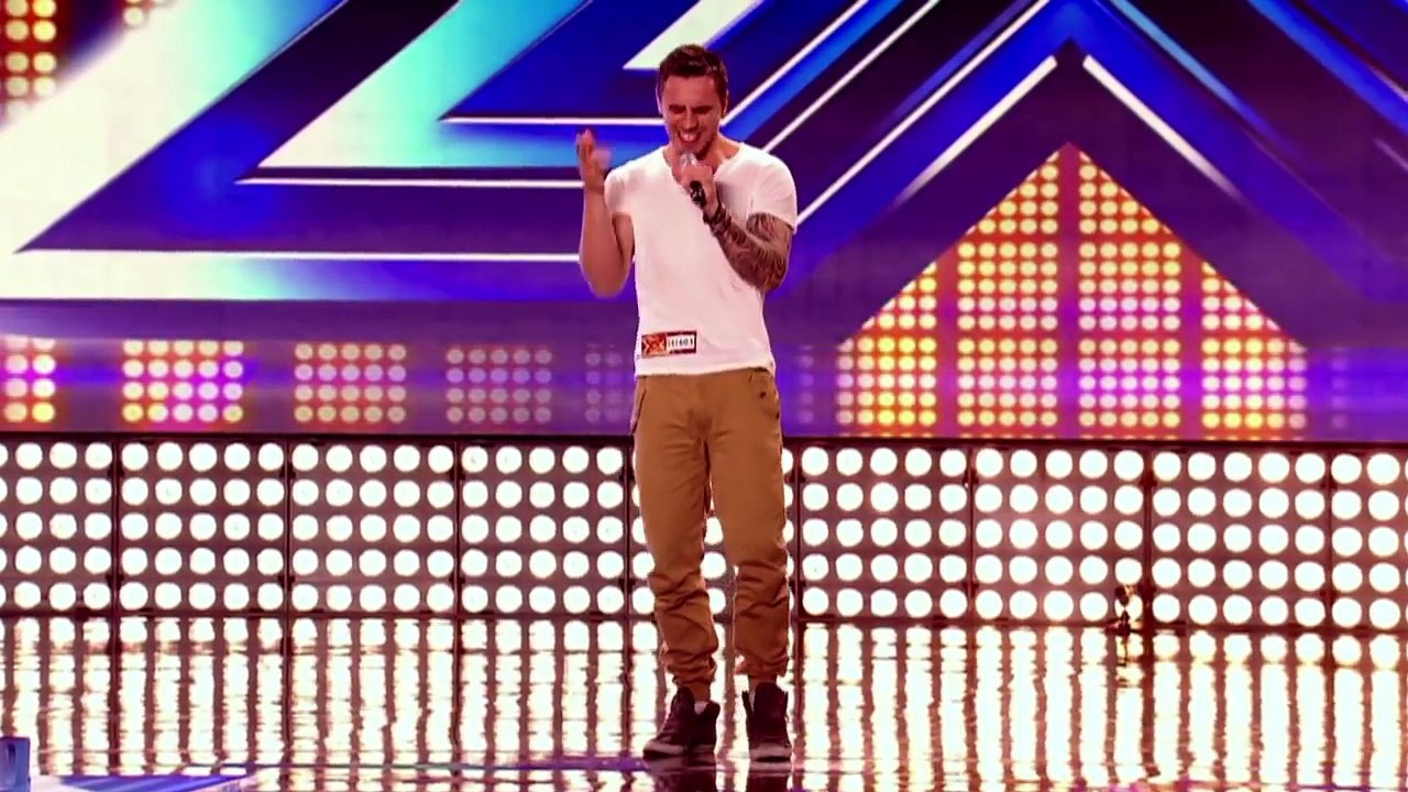 Hot Dad Rocks The Stage and Melts Everyone's Heart With A Smashing Version of Whole Lotta Love