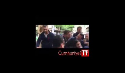 Polis Gülmen ve Özakça'ya destek veren milletvekillerine müdahale etti