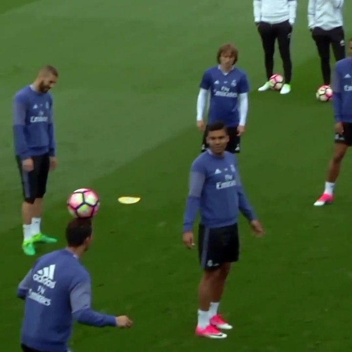 Watch Cristiano Ronaldo Show Off Some Tricks!