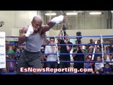 TIMOTHY BRADLEY SHOWS OFF HIS FAST HANDS!!! - EsNews Boxing