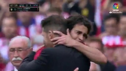 Volante é ovacionado e chora em sua despedida do Atlético de Madrid