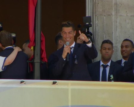Ronaldo leads Real Madrid's title celebrations