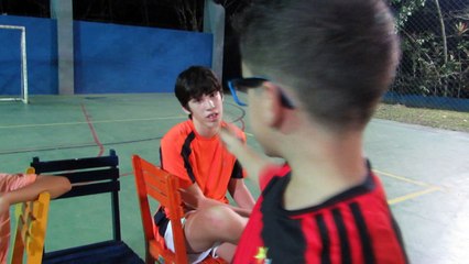 DANCEI FUNK COM A MÁSCARA DE CAVALO! ( MC Kevinho- O Grave Bater )