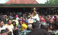 Tradisi Rebut Gunungan dan Pawai Obor Jelang Ramadhan