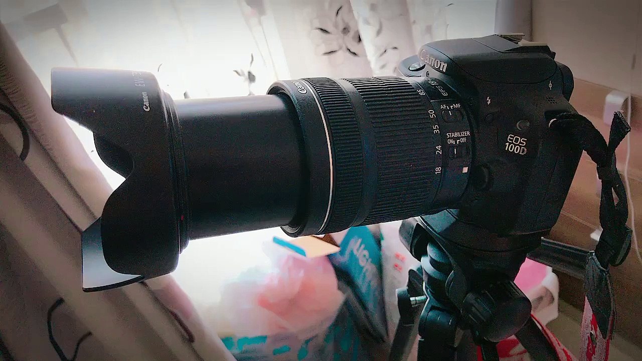 Canon EOS 100D