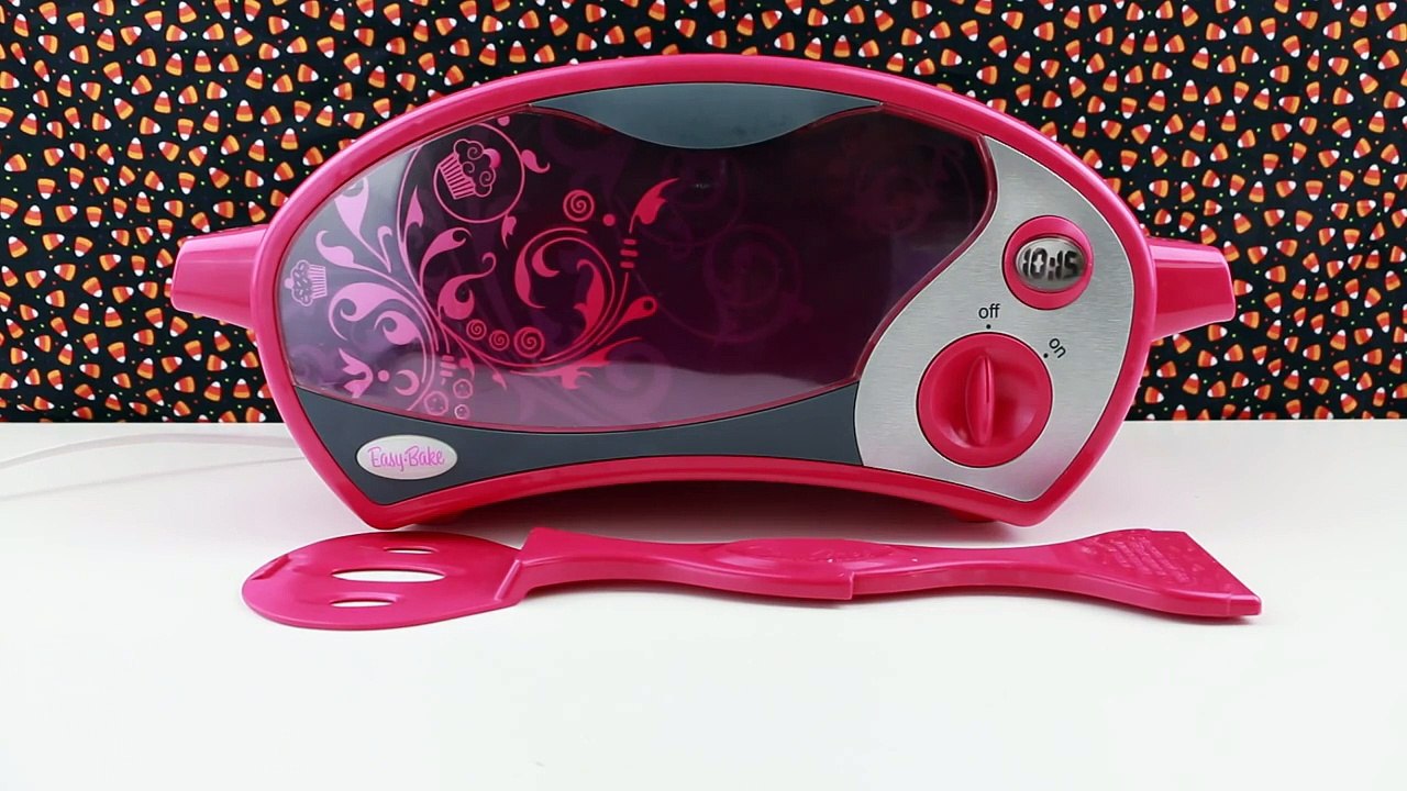 Easy Bake Oven Halloween Brain Red Velvet Cookie Tutorial-qpmC6