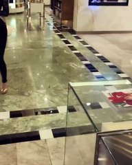 Búp bê Barbie sống phẫu thuật hơn 150 lần