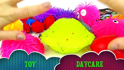 CUTTING OPEN AWESOME Squishy Squeeze TOYS SPIDERMAN, SHARK, Zombie, Alien! What's Inside-M7mhR