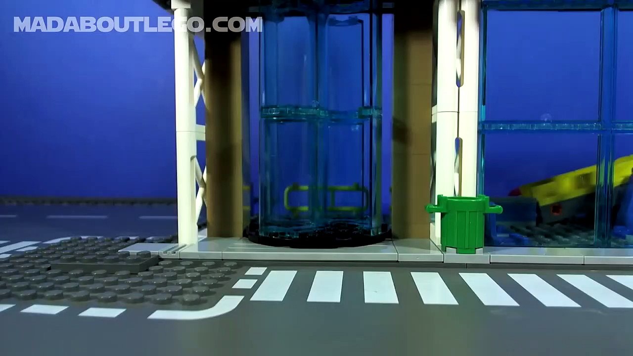 LEGO City Airport Passenger Terminal 60104-PVwtVok4