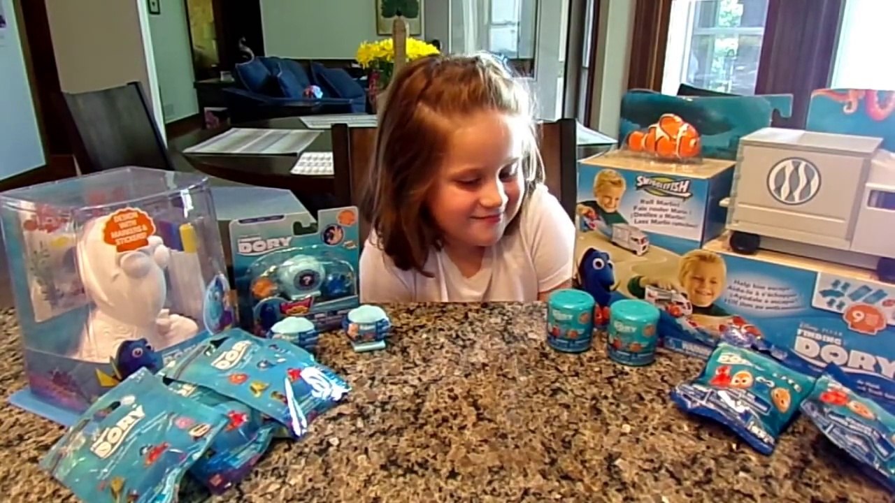 Finding Dory-Blind bags, Mashems, Squishy Pops, Micro Lites and more-VBe9