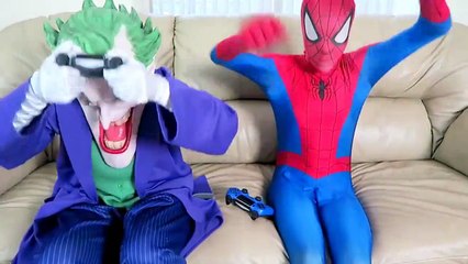 Spiderman vs Joker vs Minion! w_ Batman, Pink Spidergirl Crazy Gymnastics - Fun Superheroes  -)-2m1X