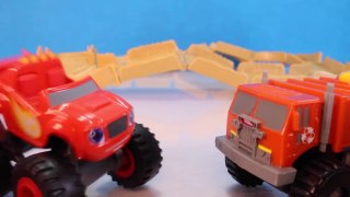 BLAZE AND THE MONSTER MACHINES Trucks Coaches Tonka Climb Overs Treader in Monster Truck Race-PMnCTm0