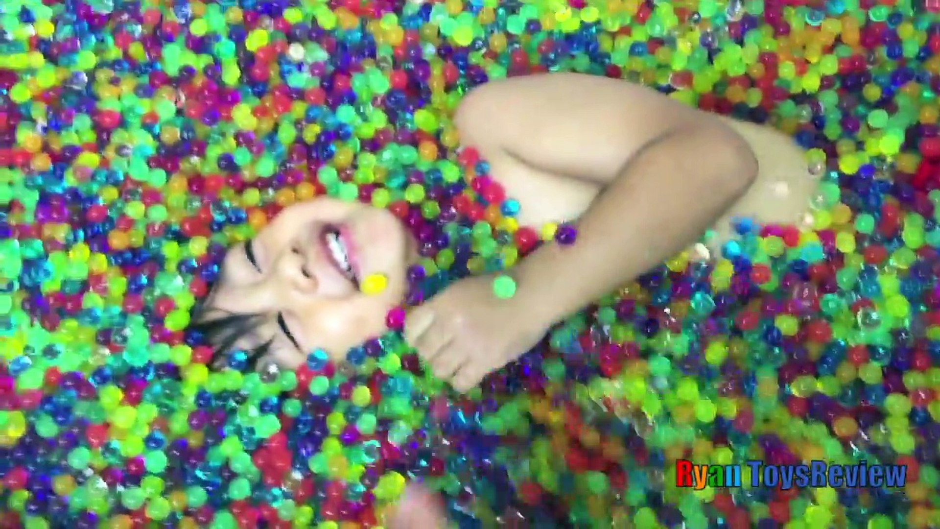 ryan toysreview bath