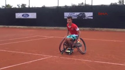 Bedensel Engelli Tenisçinin Hedefi Olimpiyat Şampiyonluğu