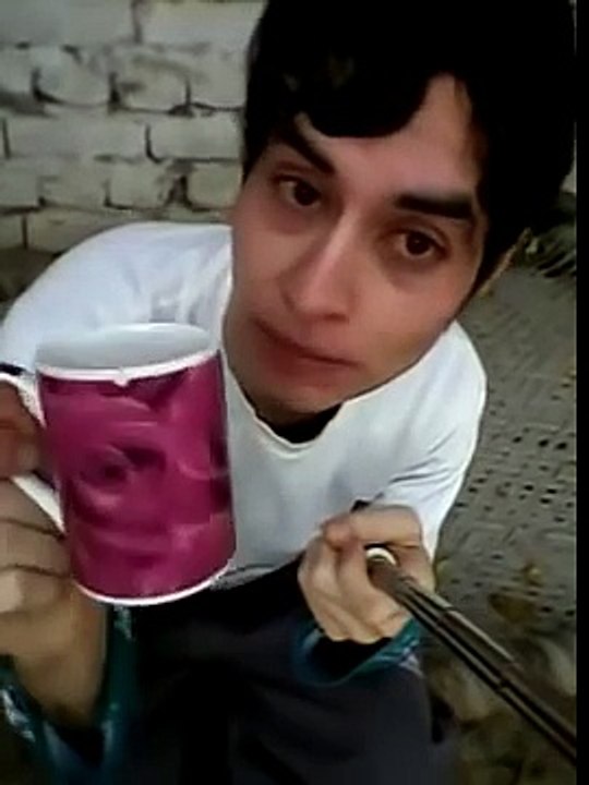 Chai wala - Nasir khanjan Funny reaction over Chai Wala