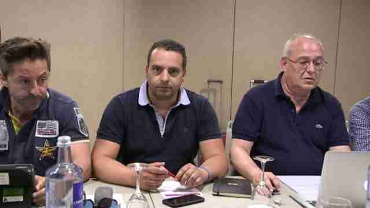 Suspendidas las primeras cinco jornadas de huelga de los estibadores