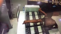 Kuyumcuda Yüzük Hırsızlığı Yapan Çocuklar Güvenlik Kamerasında