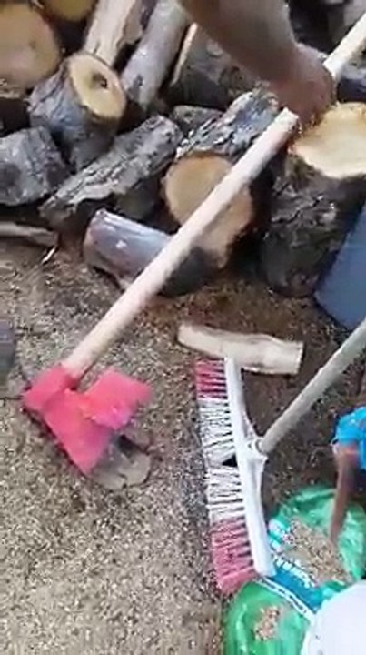 Karadenizli Mucitten ilginç balta...