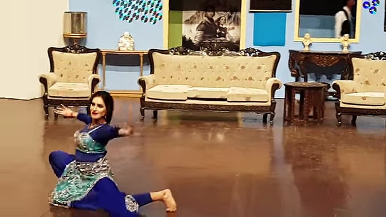 Lucky Kabootari Pash Gai Way || Zaree & Babara