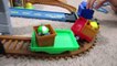 PAW PATROL EPISODE TRAIN RAILWAY TRACK PLAYSET RUBBLE ROCKY HAUL M&M'S CANDY IN ADVENTURE BAY-QIg