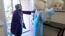 Frozen Elsa Loses Her Head! - Spiderman vs Frozen Elsa vs Joker - w_ Rainbow Hair - Disney Princess-52cc8Fhw