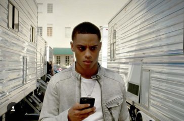 Famous in Love [[Season 1 Episode 7]] Secrets & Pies - s1.e7 ~ FULL VIDEO ~